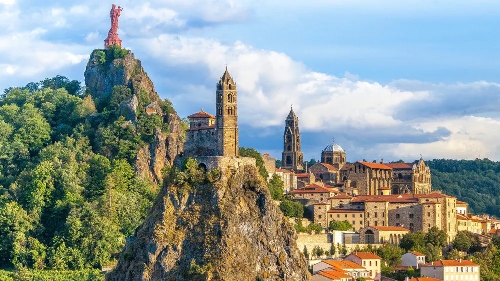 177_695c0dcf6836a.jpg 1000X563 px